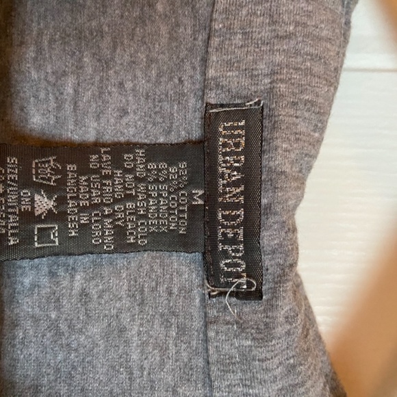 Grey collar v-neck - Picture 4 of 6